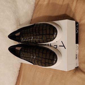 VIA SPIGA V-MALIAH, MILTYBLK CR SLIP ON SNEAKERS SIZE 9.5